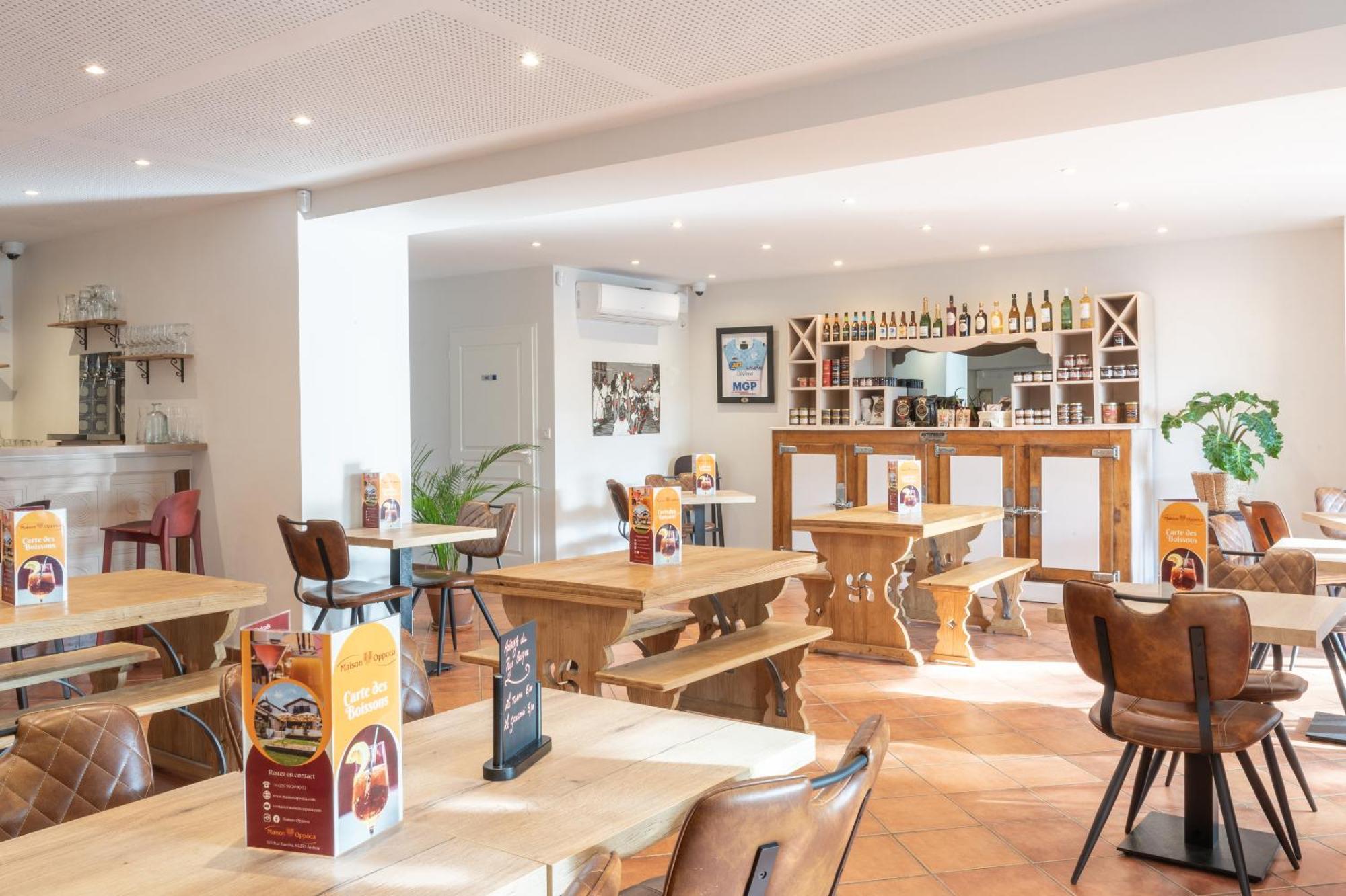 איינהודה Hotel Restaurant & Spa La Maison Oppoca מראה חיצוני תמונה