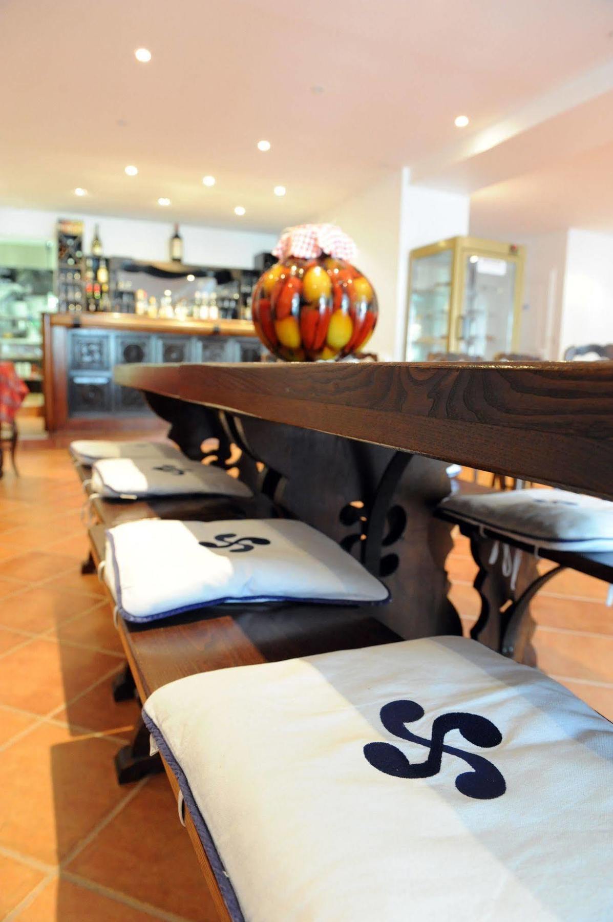 איינהודה Hotel Restaurant & Spa La Maison Oppoca מראה חיצוני תמונה