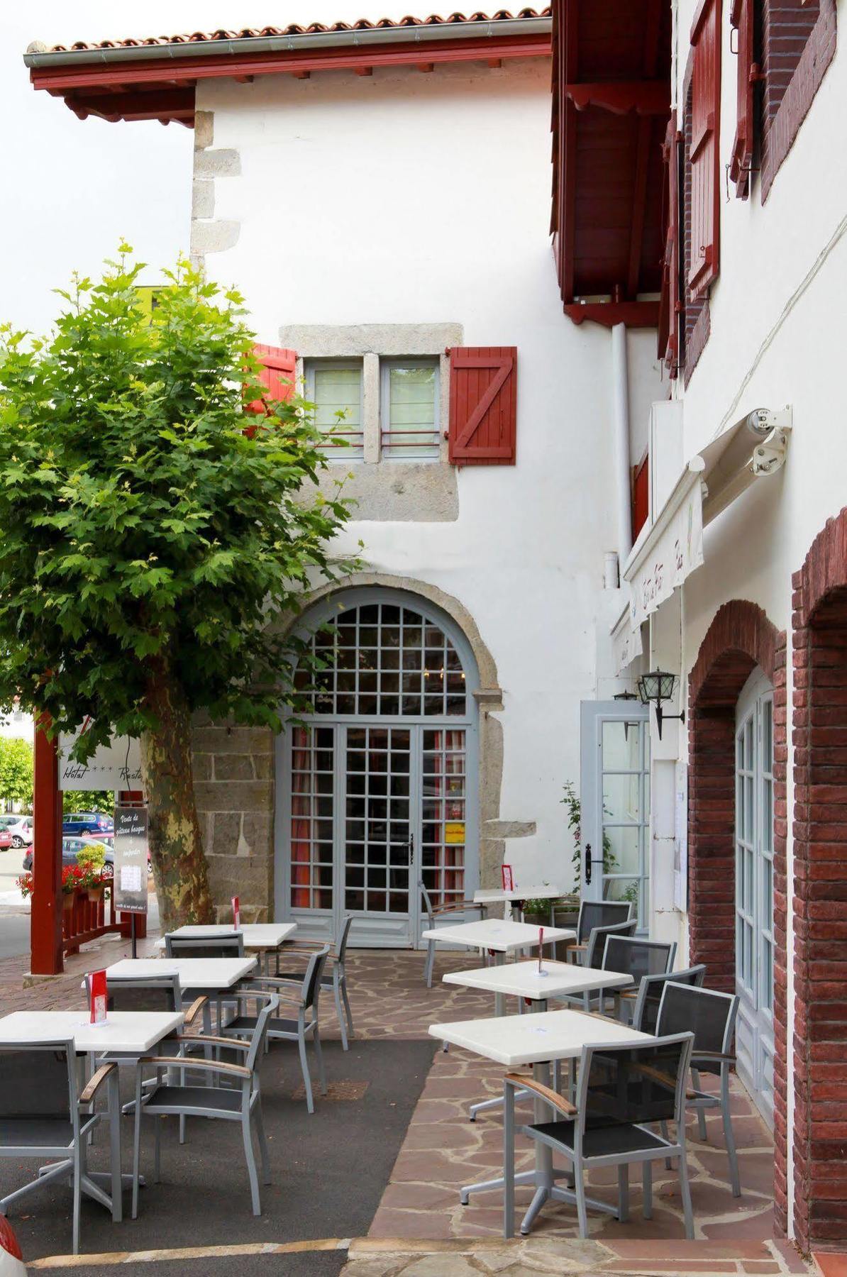 איינהודה Hotel Restaurant & Spa La Maison Oppoca מראה חיצוני תמונה